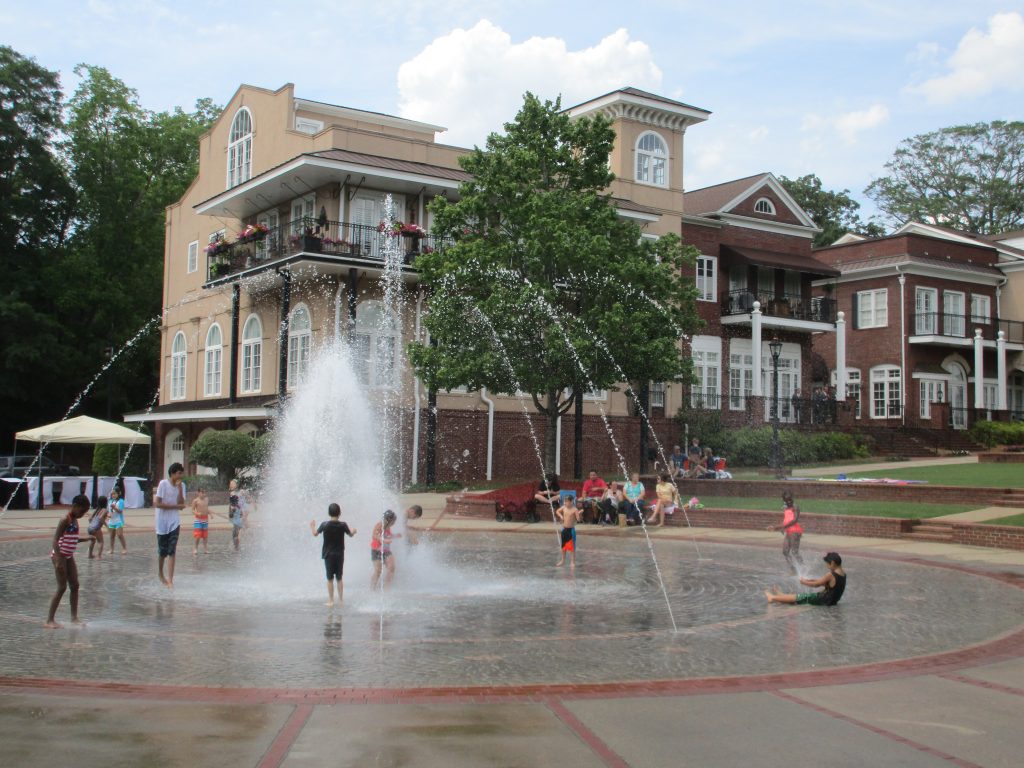 Photo kids in fountain in Duluth, GA by Gregg Hudspeth